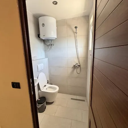 Nona House 3*